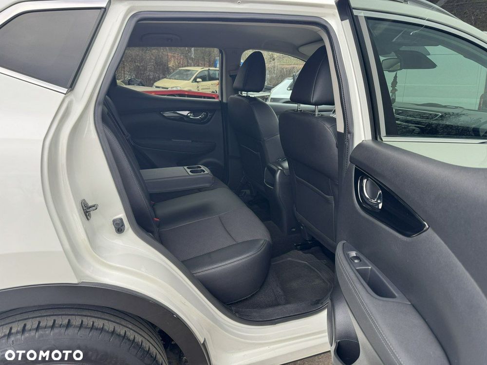 Nissan Qashqai 1.2 DIG-T Xtronic TEKNA - 16