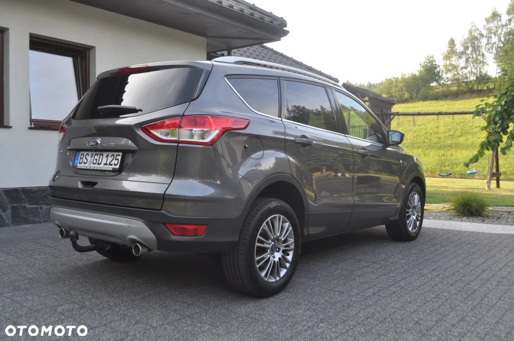 Ford Kuga 2.0 TDCi 2x4 Titanium - 15