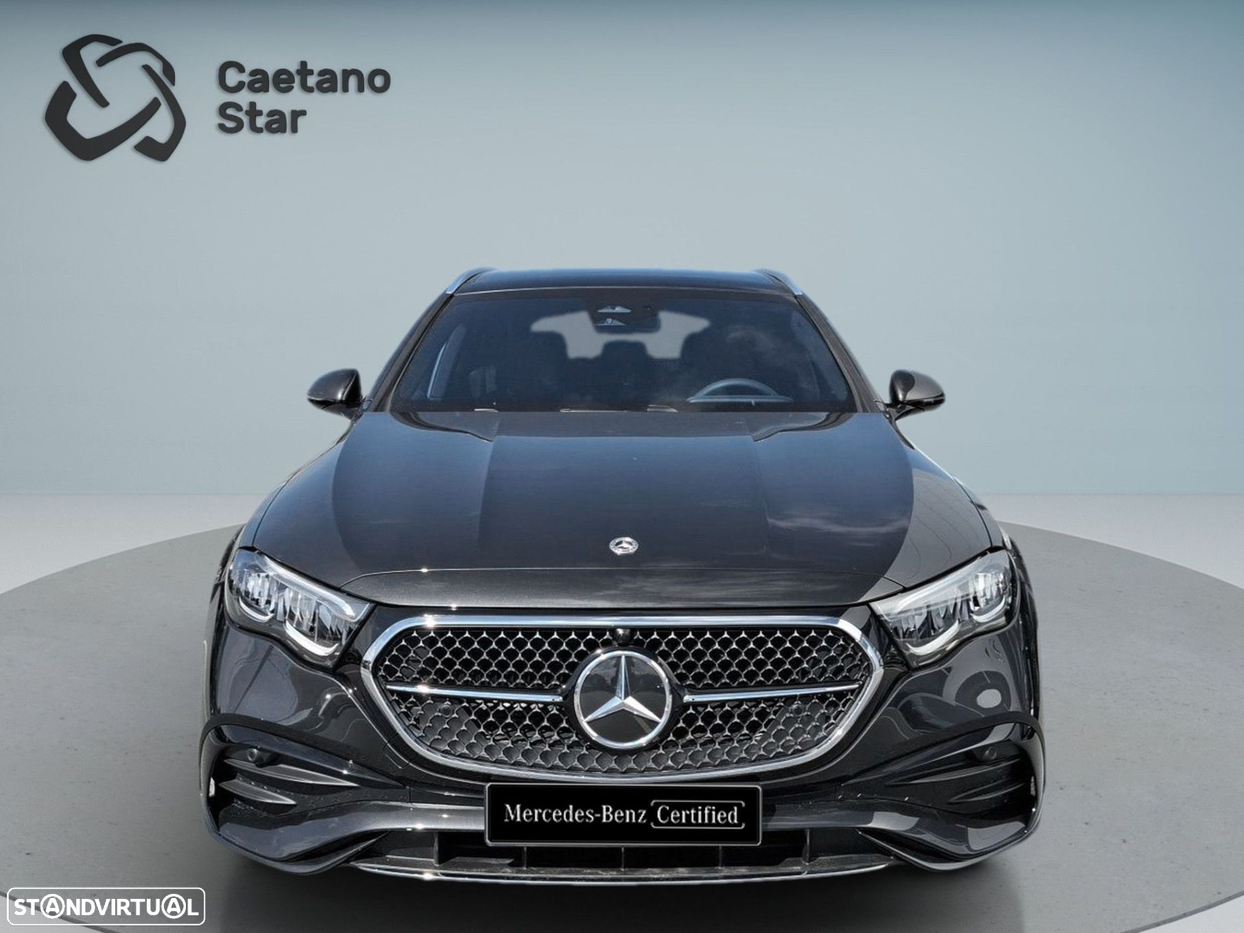 Mercedes-Benz E 300 e AMG Line - 2