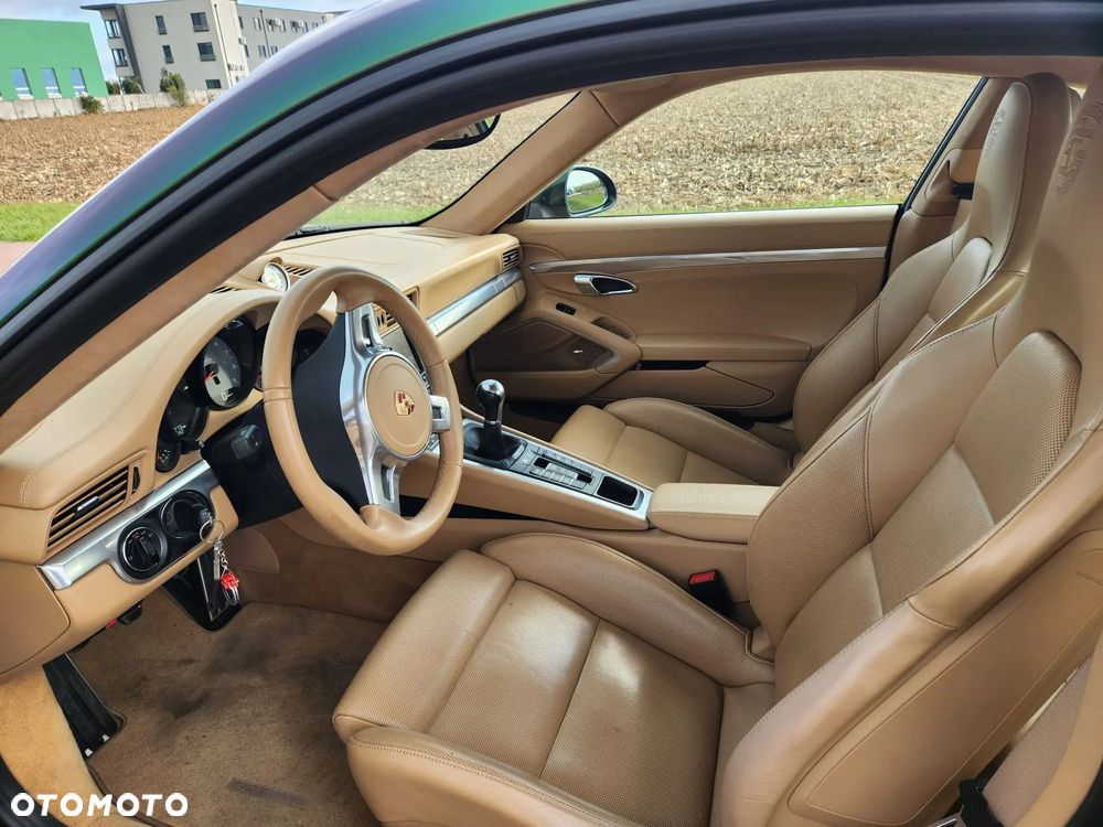 Porsche 911 Carrera S - 14