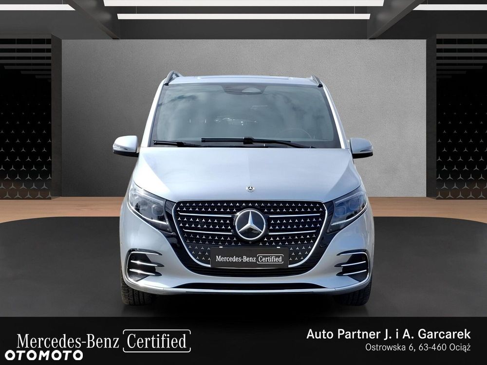 Mercedes-Benz Klasa V - 8