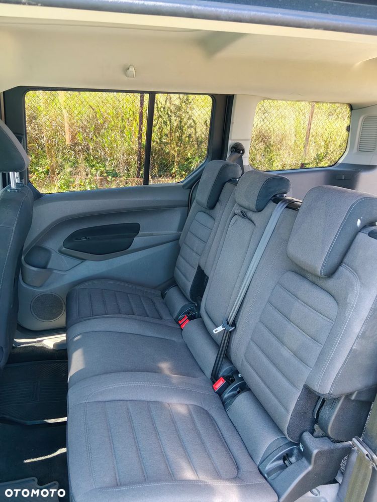 Ford Tourneo Connect - 4