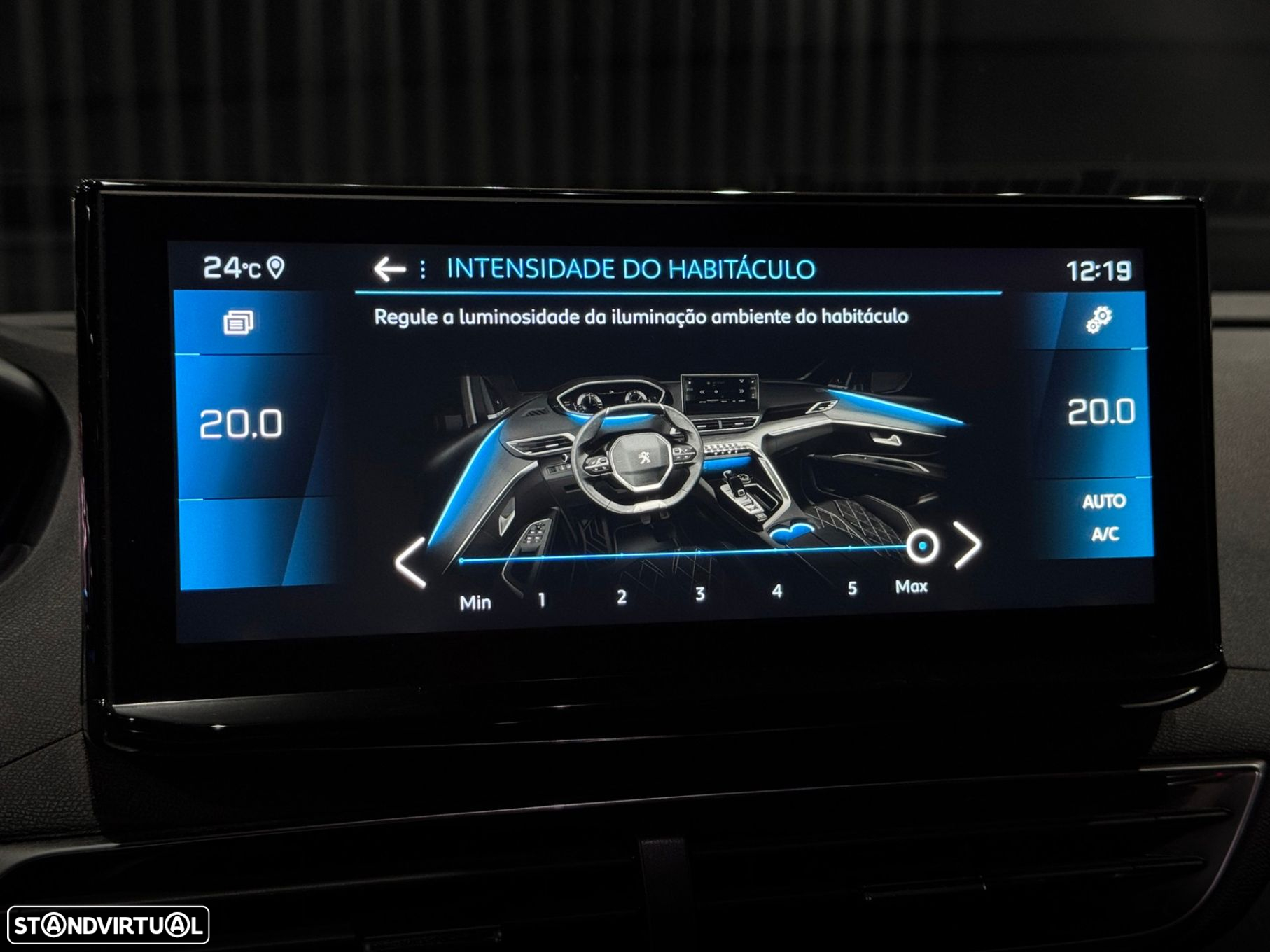 Peugeot 3008 1.5 BlueHDi Allure Pack EAT8 - 24