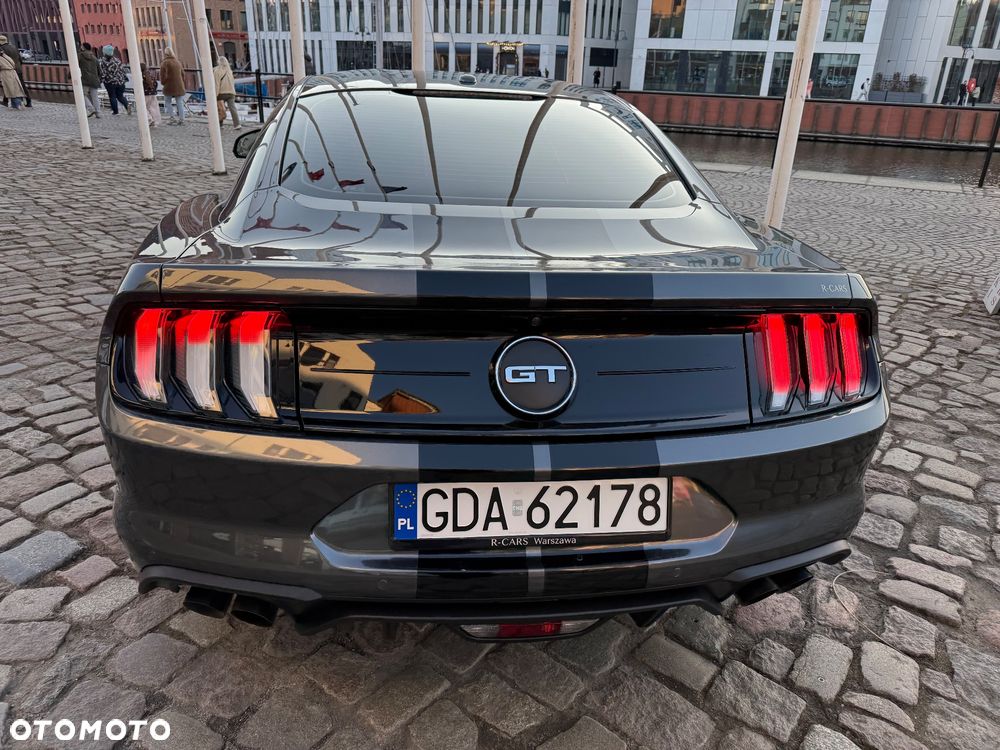 Ford Mustang - 8