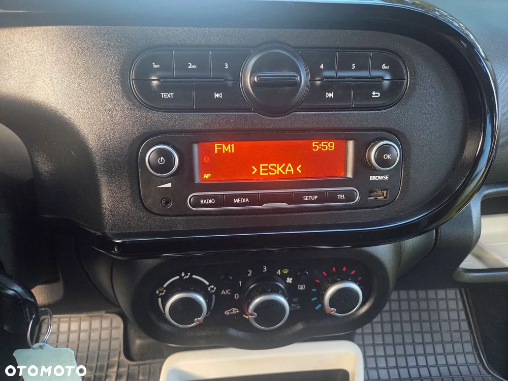Renault Twingo SCe 70 Start&Stop Intens - 25