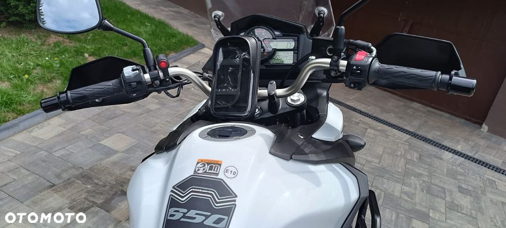 Suzuki V-STROM - 8