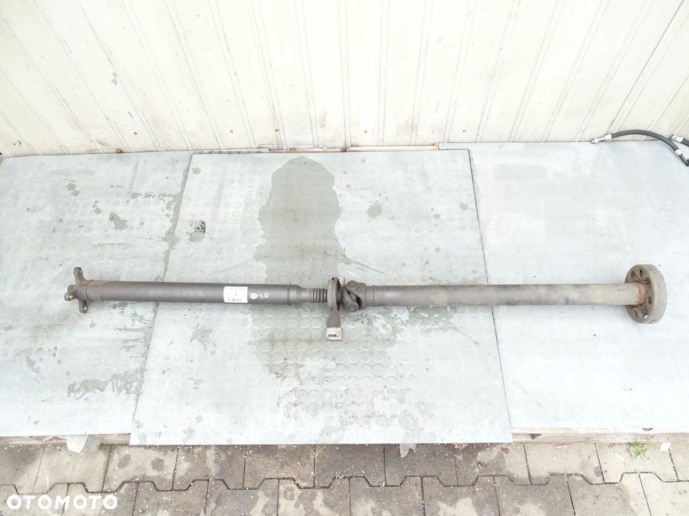 WAŁ NAPĘDOWY MERCEDES 212 350 CDI 2124100616 - 2