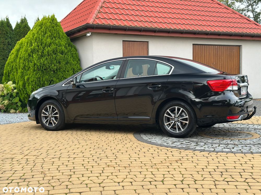 Toyota Avensis - 9