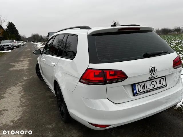 Volkswagen Golf - 5