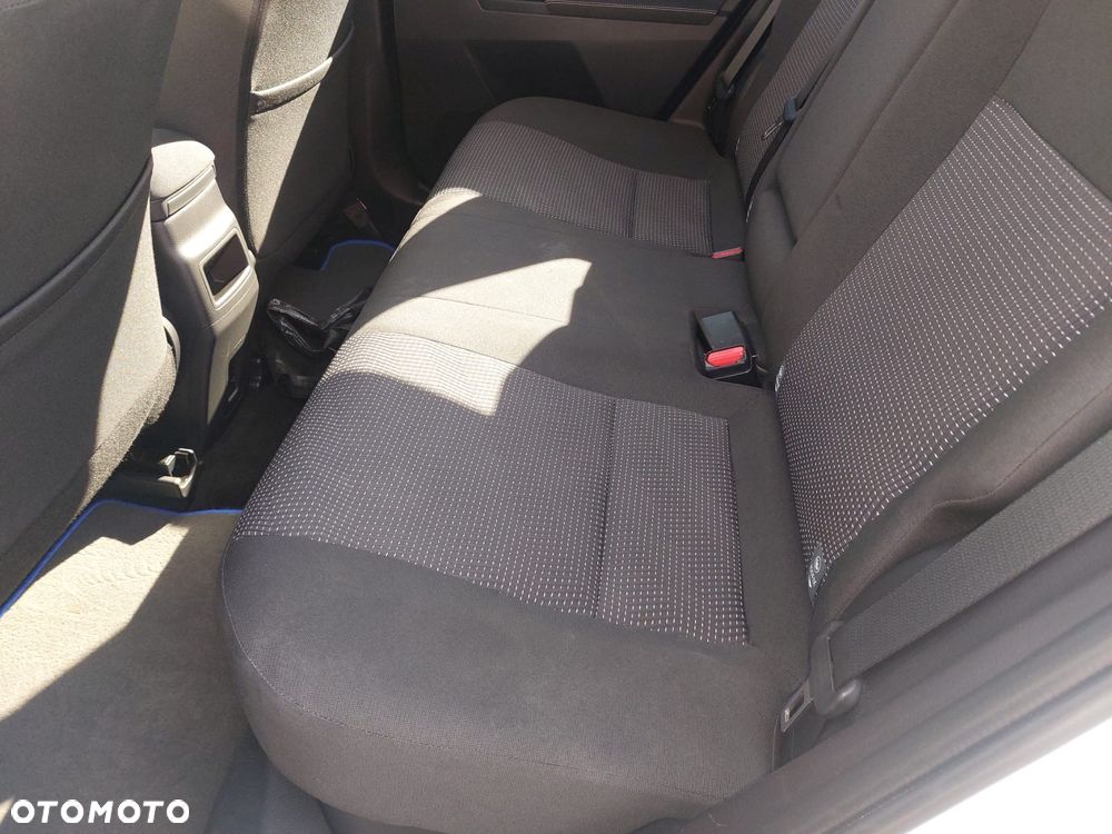 Toyota Auris - 18