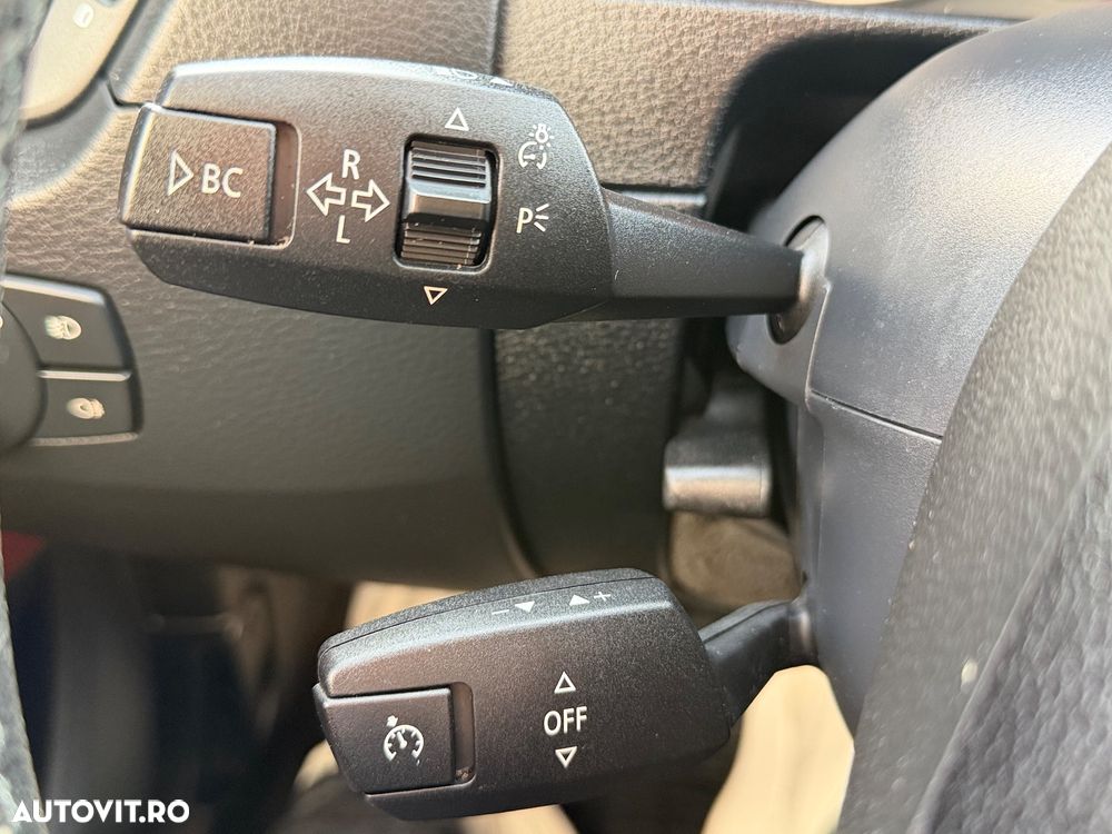 BMW X1 sDrive20d - 14