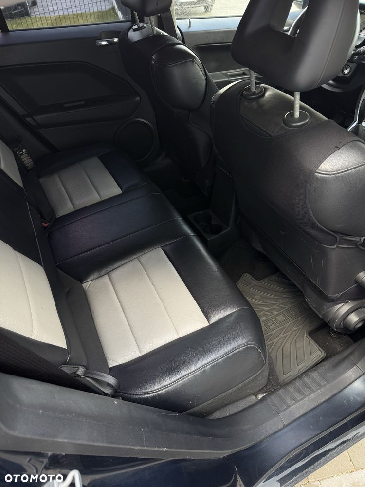 Dodge Caliber - 7