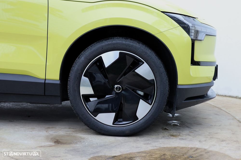 Volvo EX30 69 kWh Single Motor Extended Range Plus - 7