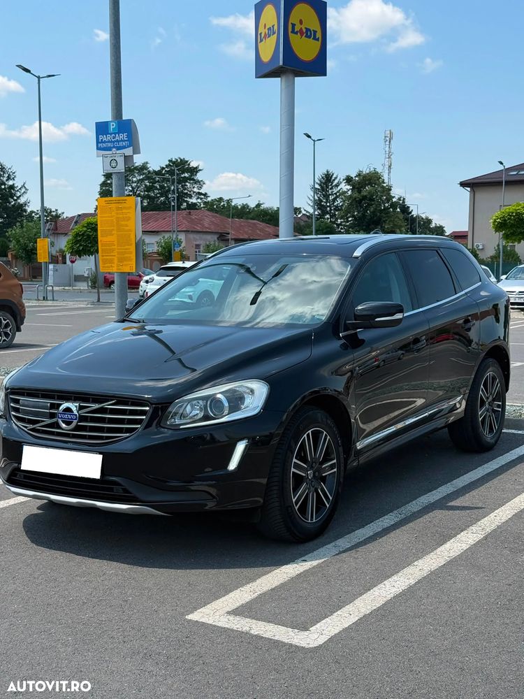 VOLVO XC60 2017