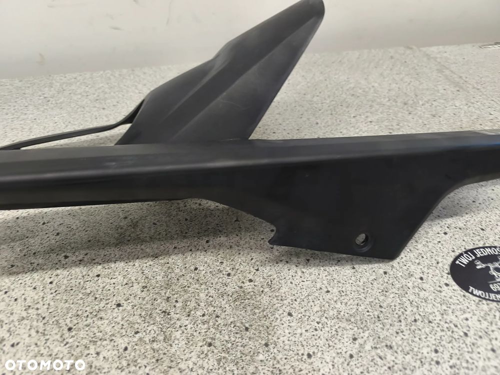 Błotnik tył, tylny, osłona łańcucha Triumph Trident 660 2022 - 3