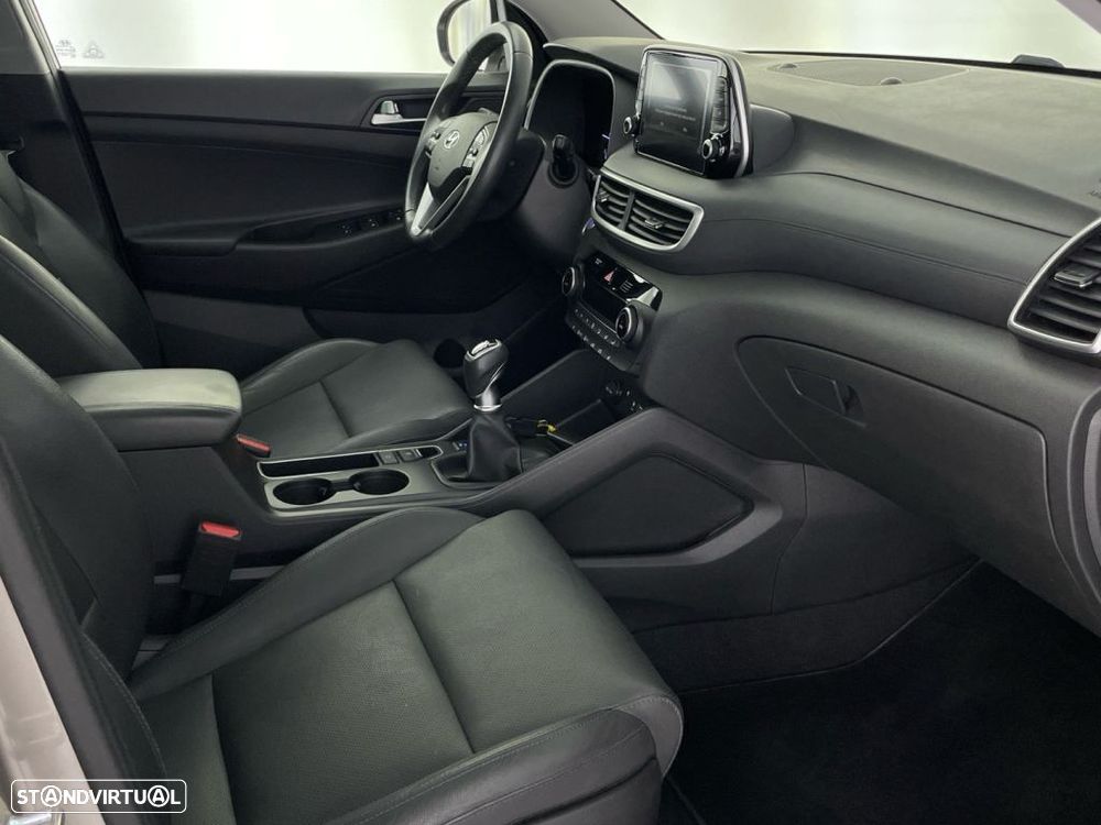 Hyundai Tucson 1.6 CRDi Premium +P.Pe+P.Style Plus - 23