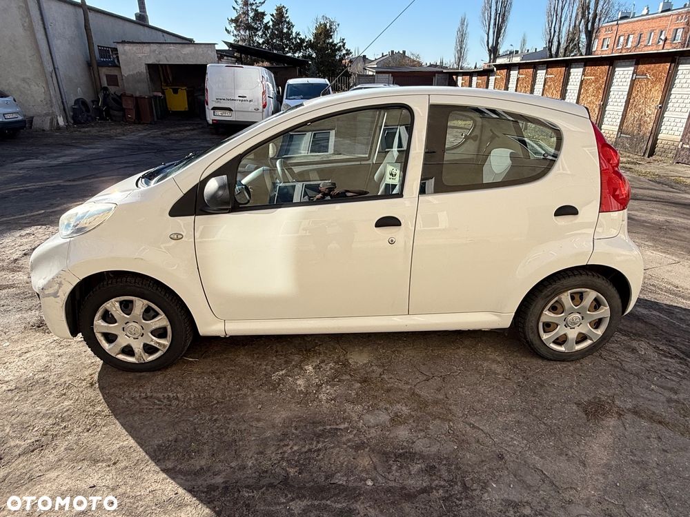 Peugeot 107 (70) 68 Access - 8