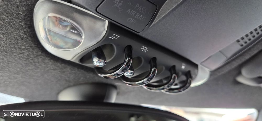 MINI 3 Portas John Cooper Works - 13