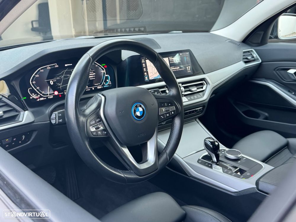 BMW 320 e Aut. Sport Line - 10