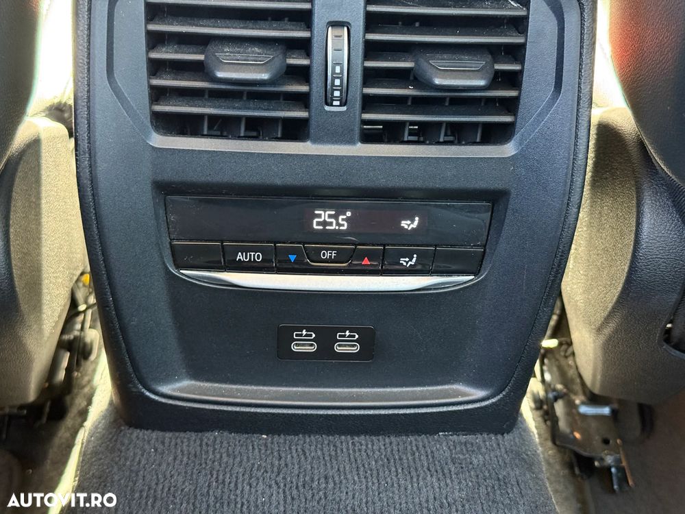 BMW Seria 3 330e Aut. Sport Line - 12