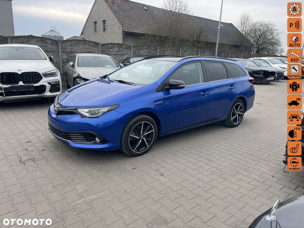 Toyota Auris Hybrid 135 Selection - 1