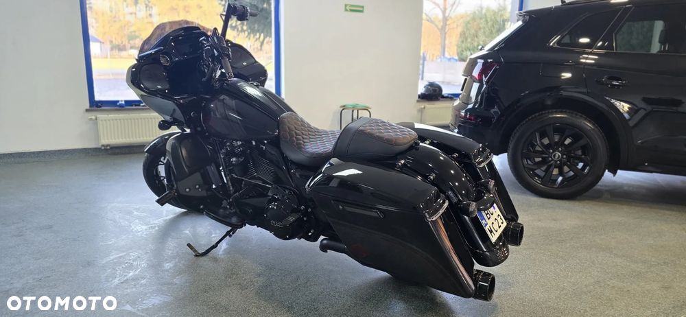 Harley-Davidson Touring Road Glide - 4