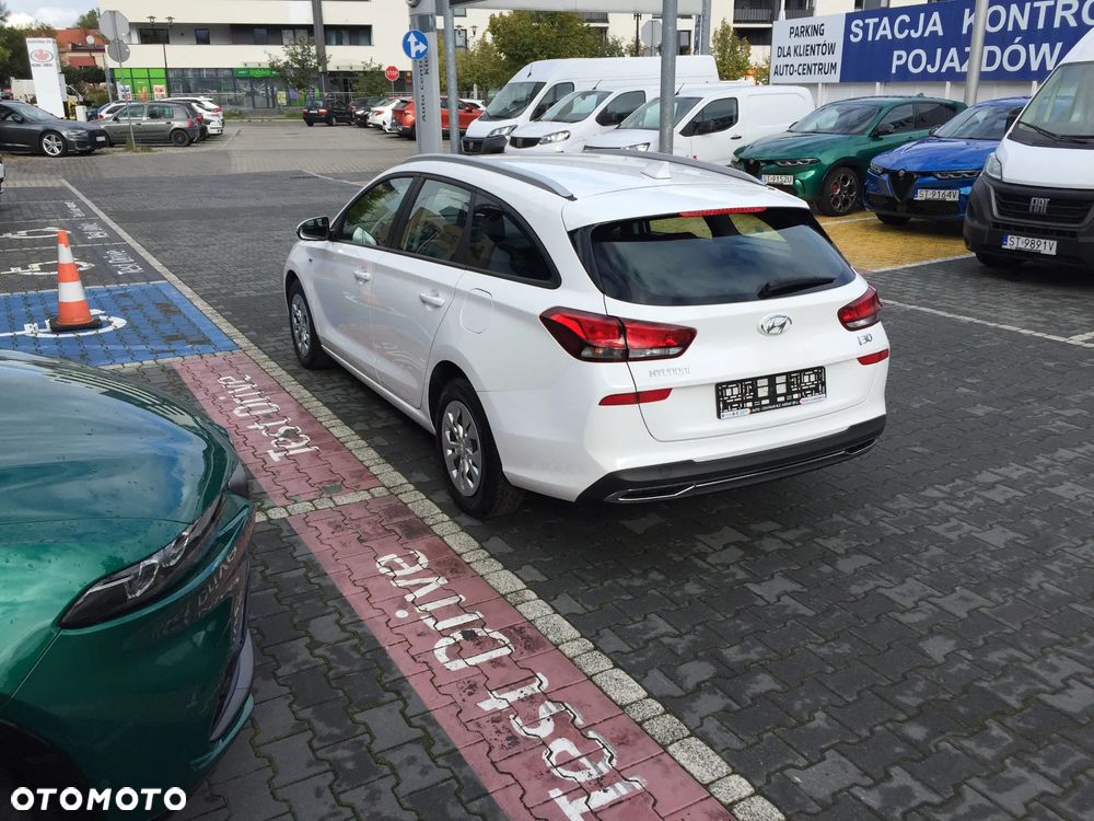 Hyundai i30 1.5 T-GDI 48V Modern - 3