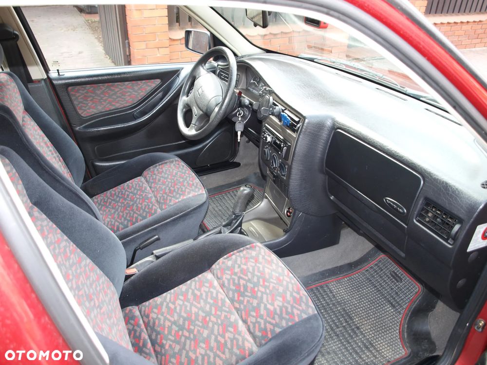 Seat Toledo 1.6 Stella - 16