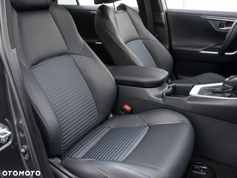 Toyota RAV4 - 28