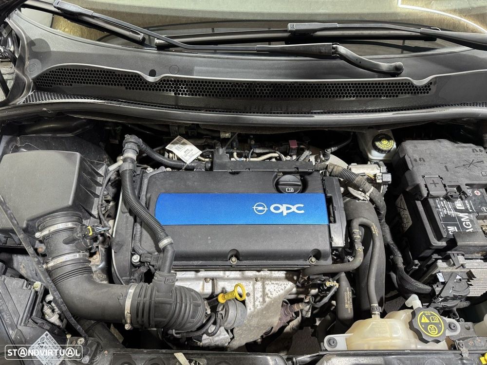 Opel Corsa 1.6 Turbo OPC - 18