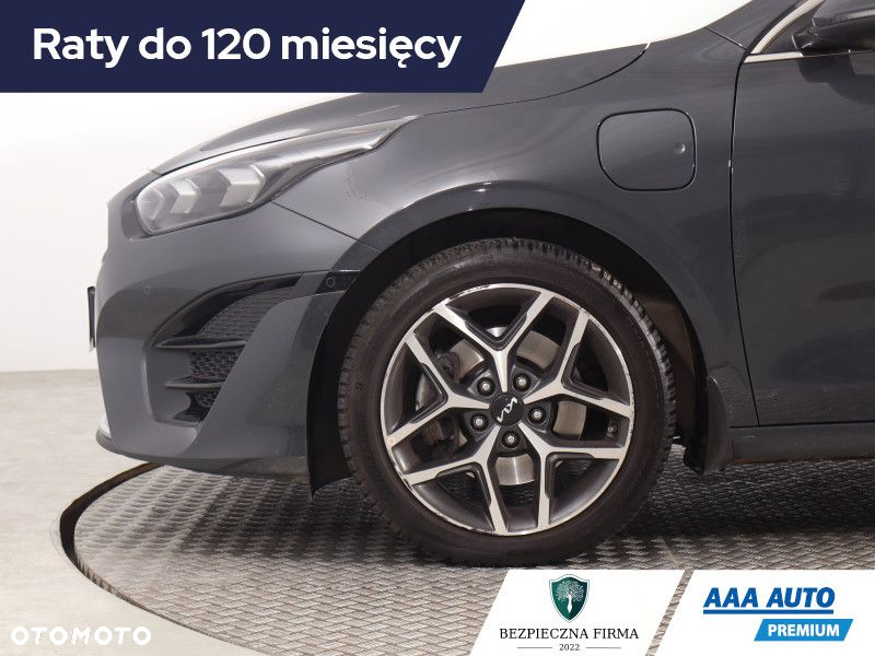 Kia Ceed - 16