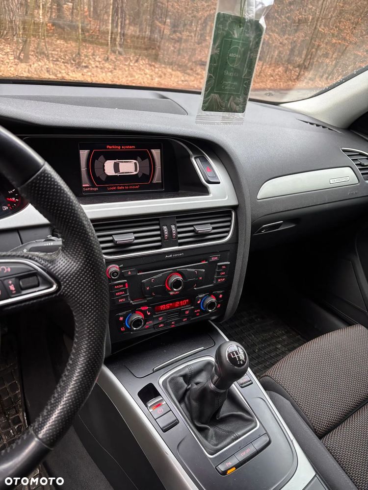 Audi A4 Allroad 2.0 TDI Quattro - 15