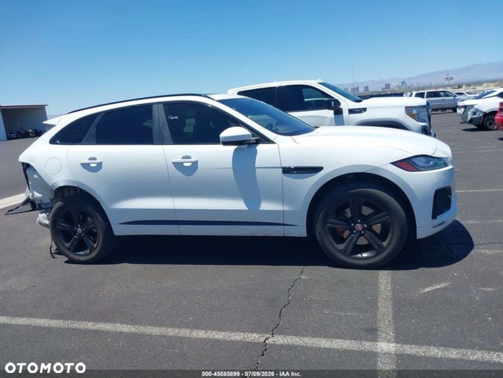 Jaguar F-Pace - 6