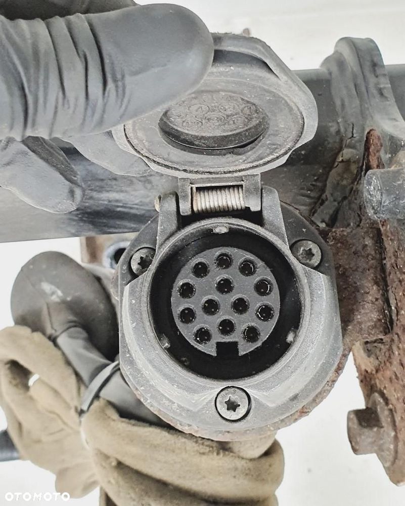 HAK HOLOWNICZY WYPINANY VOLVO V70 II 30763897 - 8