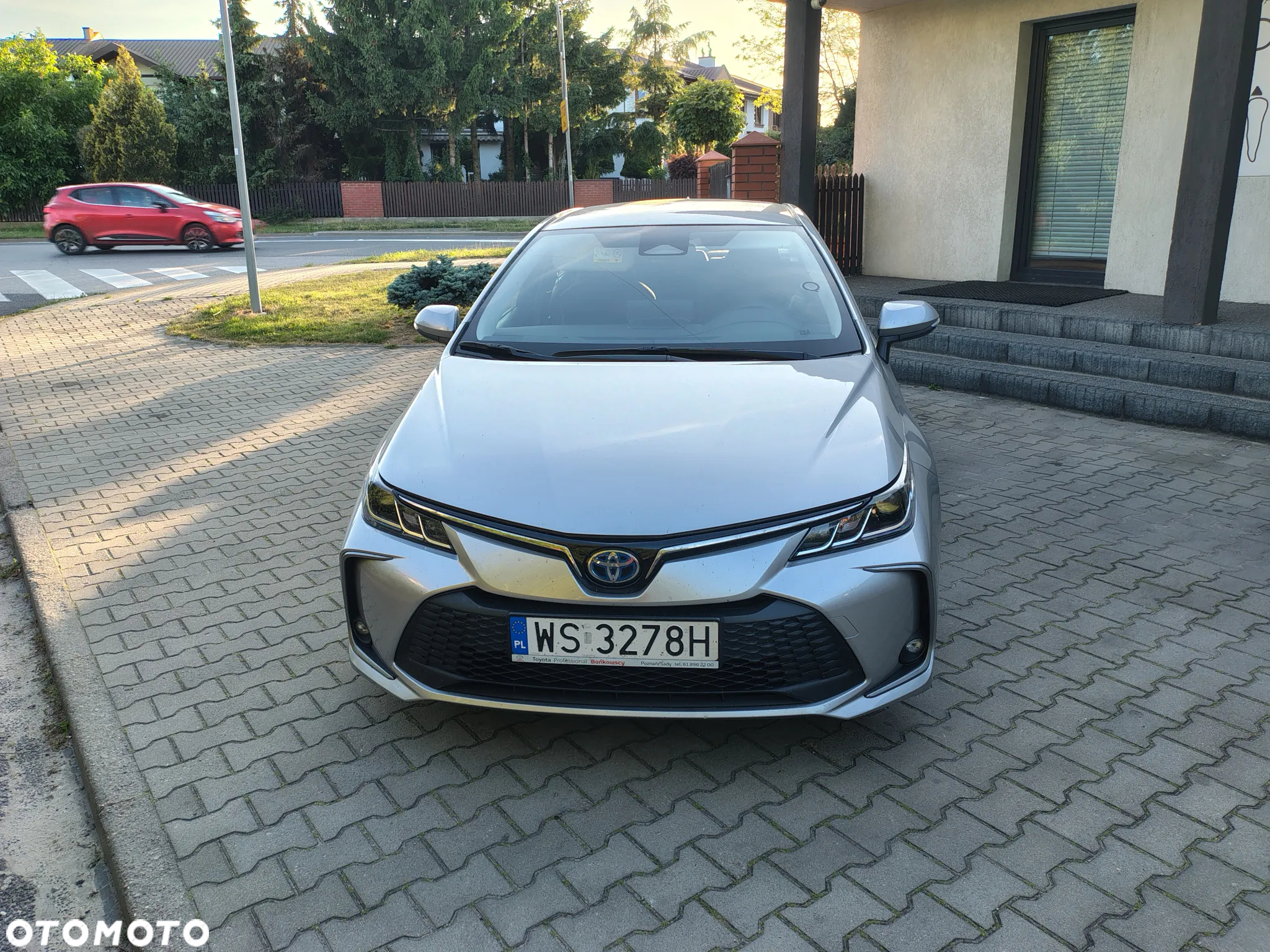 Toyota Corolla 1.8 Hybrid Comfort - 2