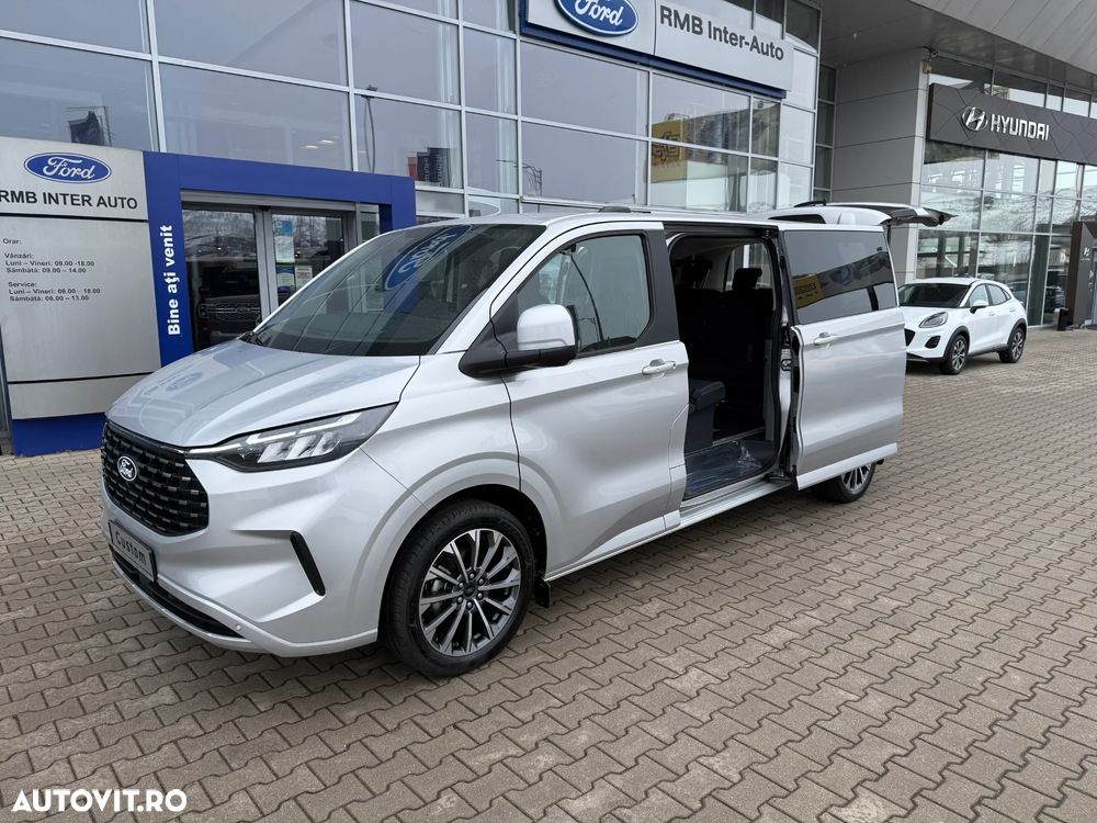 Ford Tourneo Custom - 35