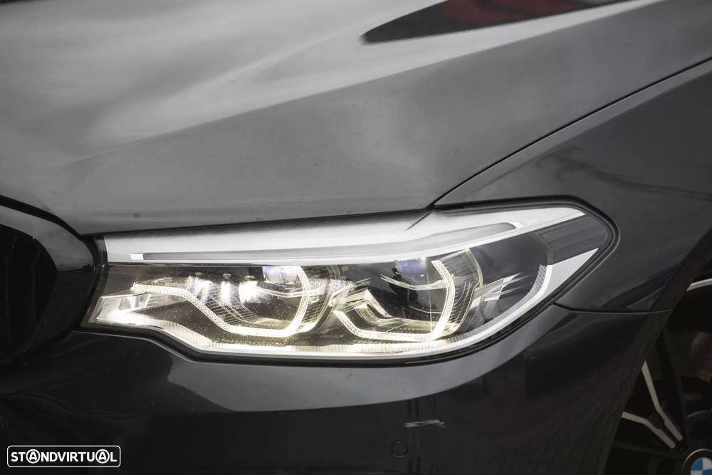BMW 520 d Pack Desportivo M Auto - 4