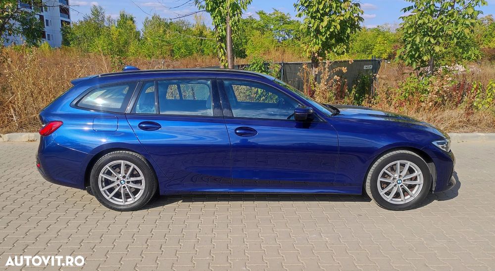 BMW Seria 3 320i Touring Aut. - 6