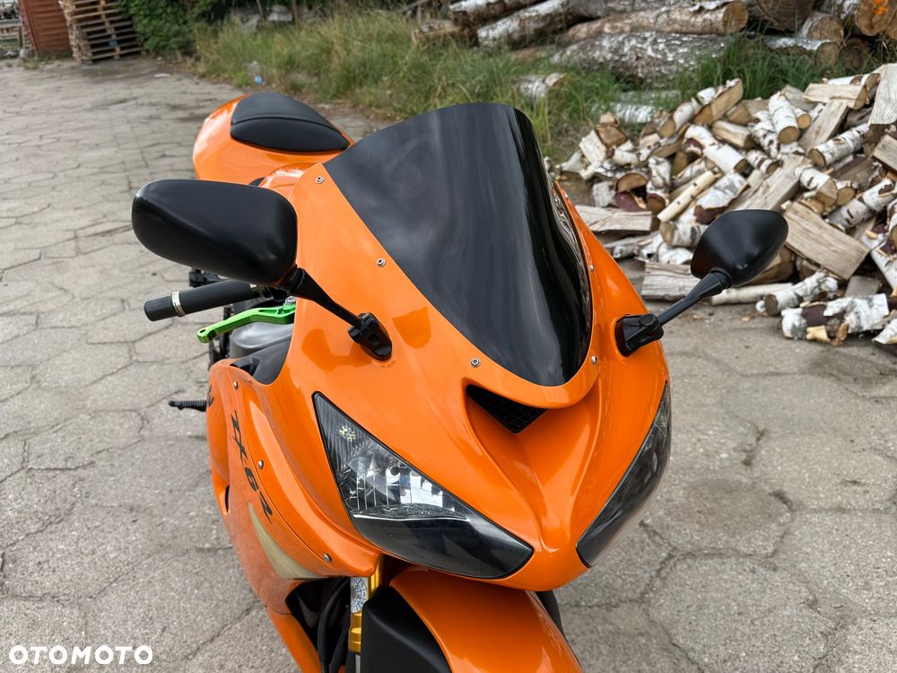 Kawasaki Ninja - 25