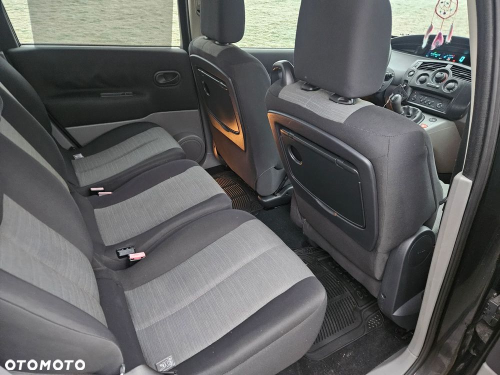 Renault Scenic 1.6 16V EXpression - 17