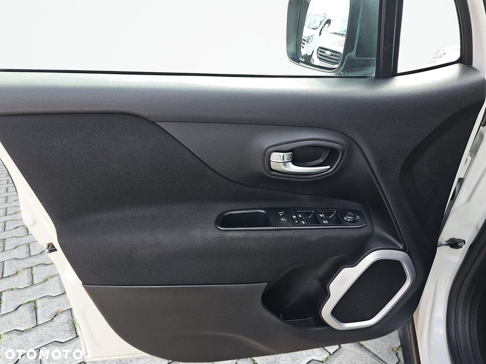 Jeep Renegade - 19