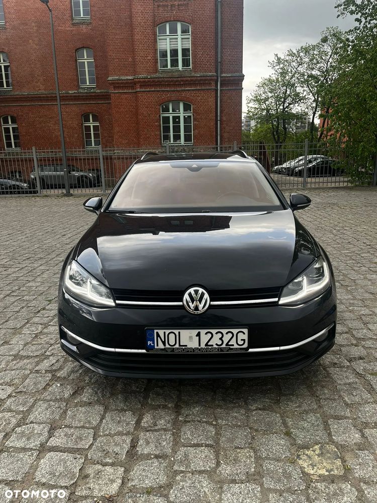 Volkswagen Golf - 6