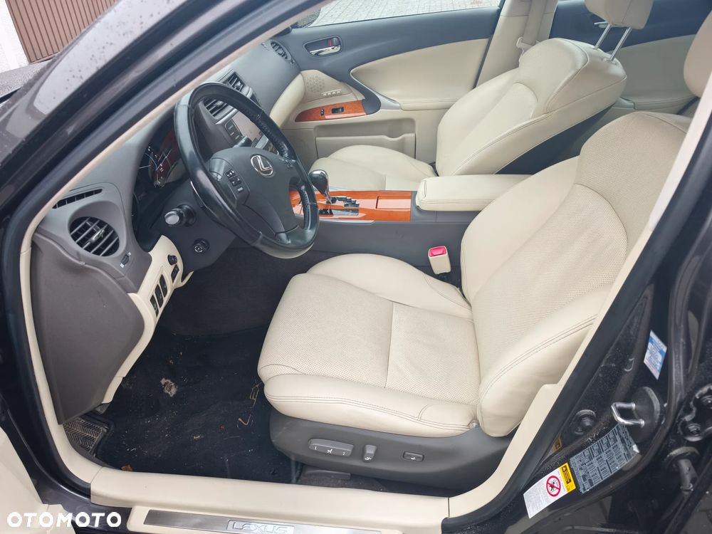 Lexus IS 250 F-Sport - 31