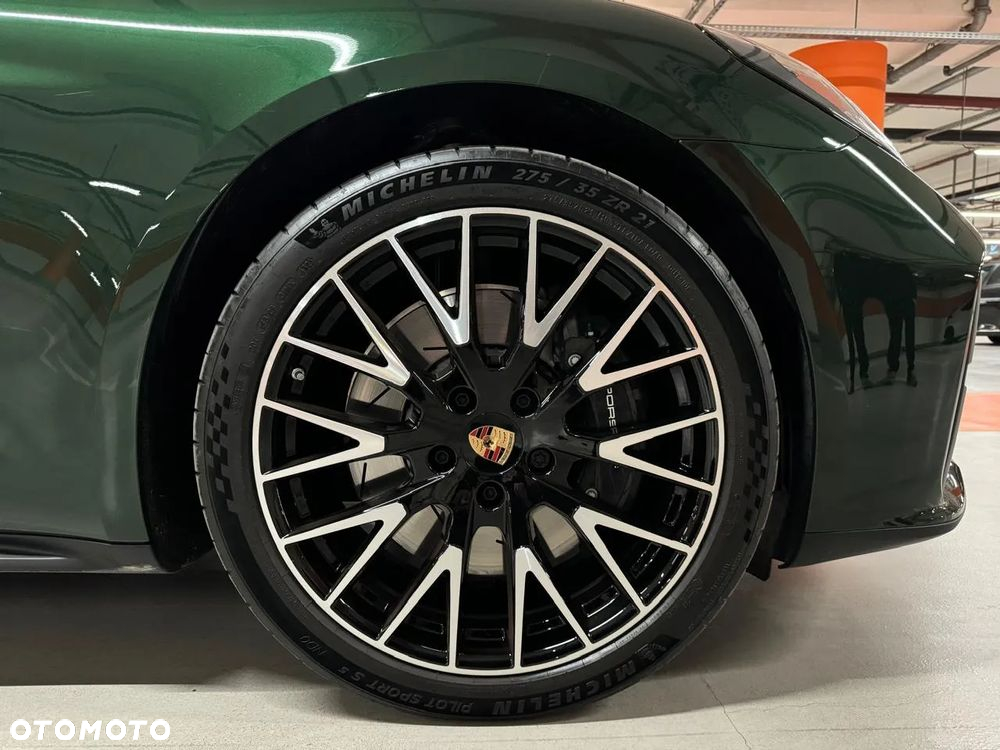 Porsche Panamera 4 E-Hybrid PHEV - 25