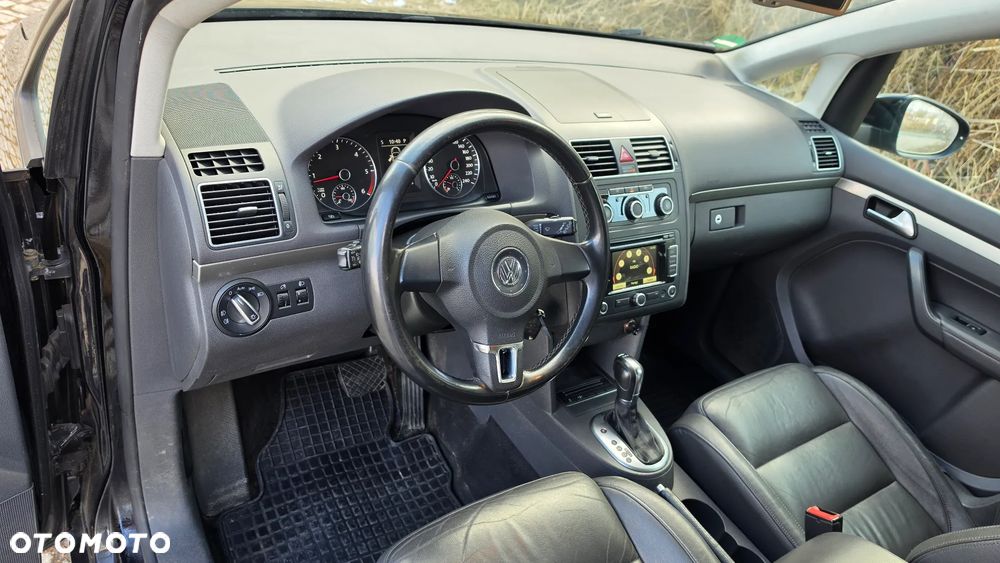 Volkswagen Touran 2.0 TDI DPF DSG Comfortline - 13