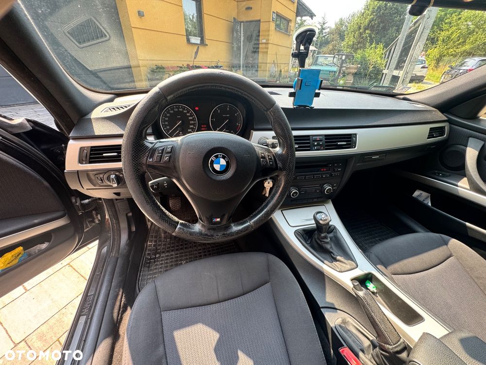 BMW Seria 3 318d - 13