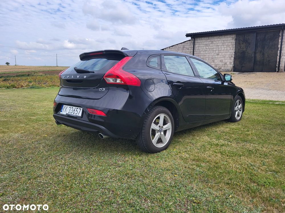Volvo V40 D3 Kinetic - 4