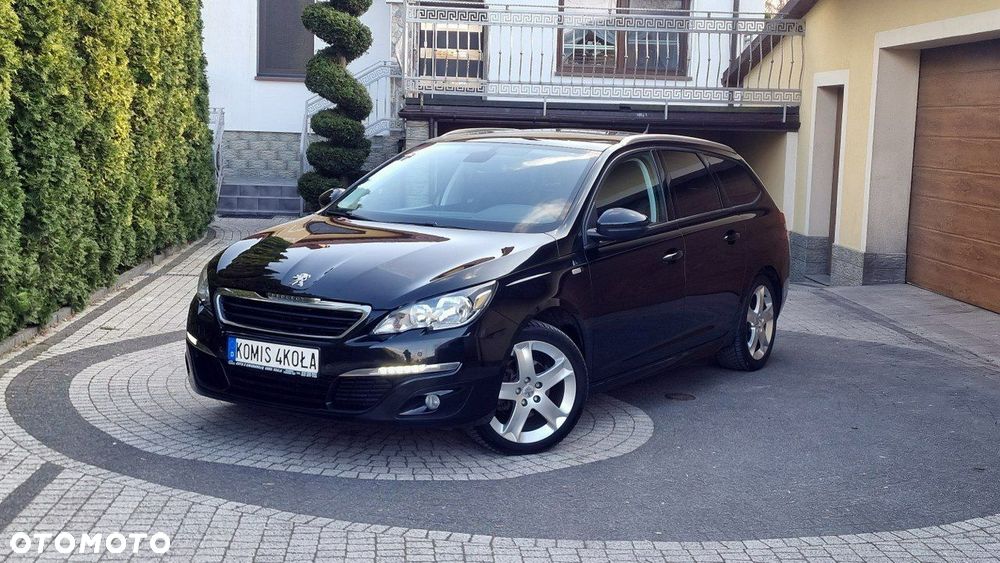 Peugeot 308 - 1