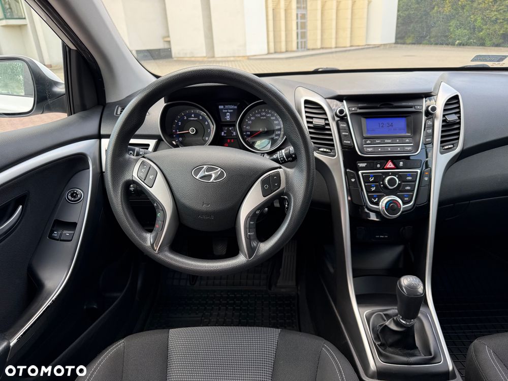Hyundai i30 1.4 Comfort - 16