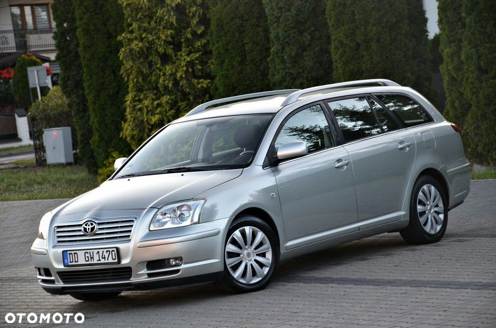 Toyota Avensis - 8